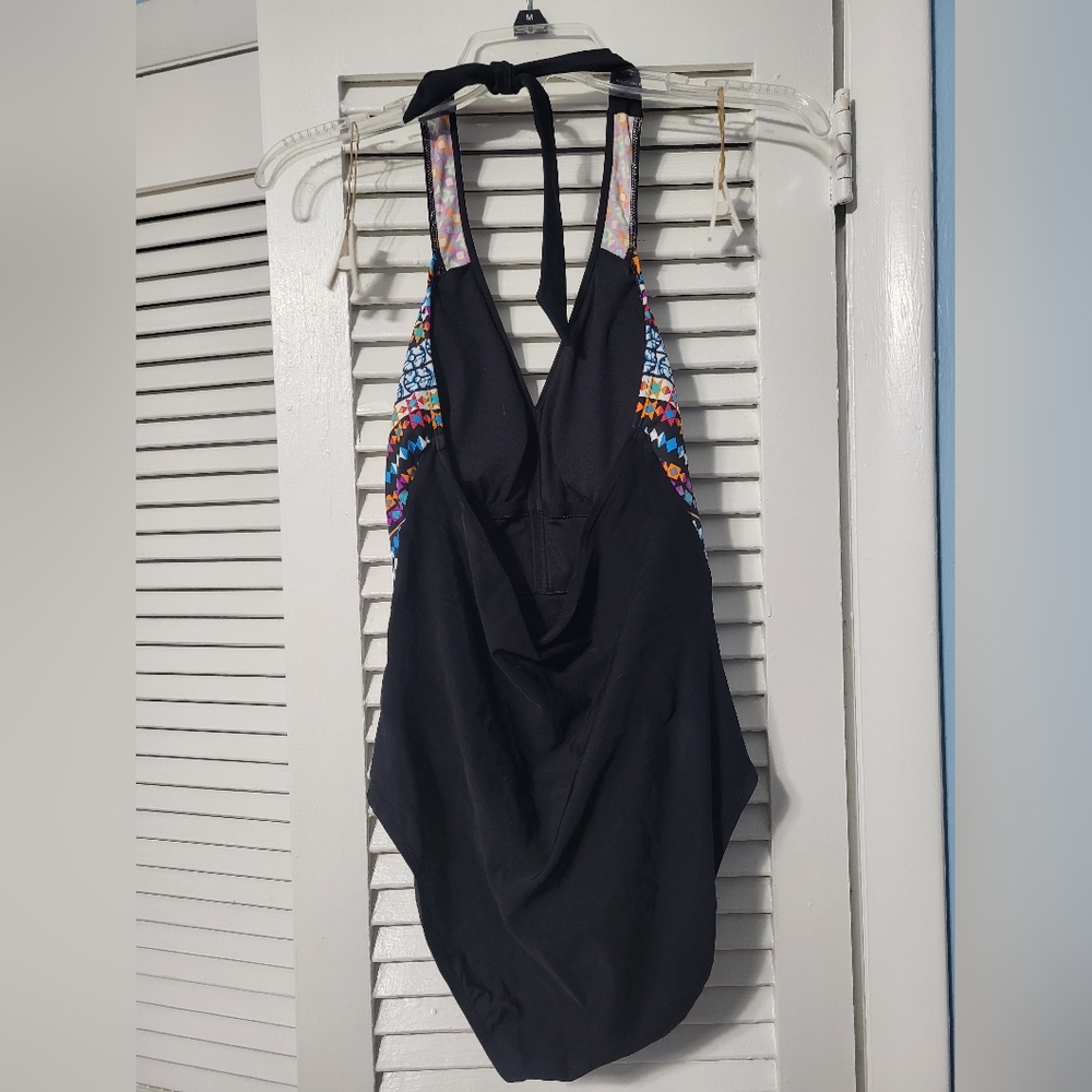 Aqua Green Black One Piece with Geometric Patterns - Picture 2 of 4